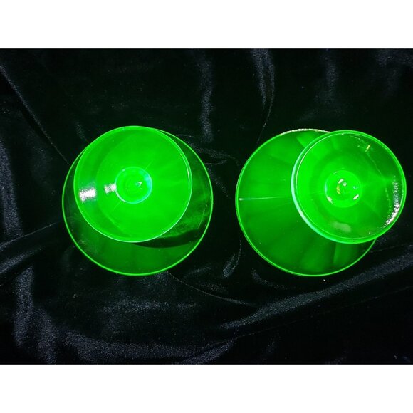 Federal Glass Company Pudding Custard Sherbet 2 Cups Glowy Depression Green - Picture 5 of 16